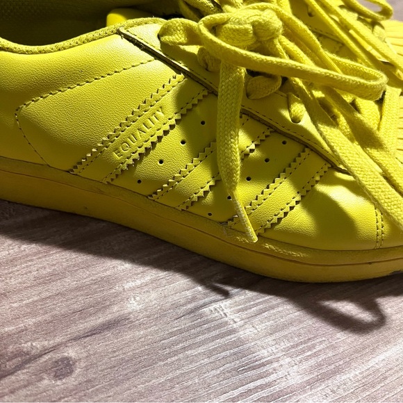 Adidas Pharrell Williams Superstar Canary Yellow Shell Toe Unisex Sneakers - Picture 2 of 9